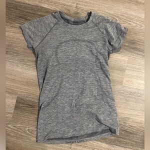 Lululemon Gray Short Sleeve Swiftly T-Shirt